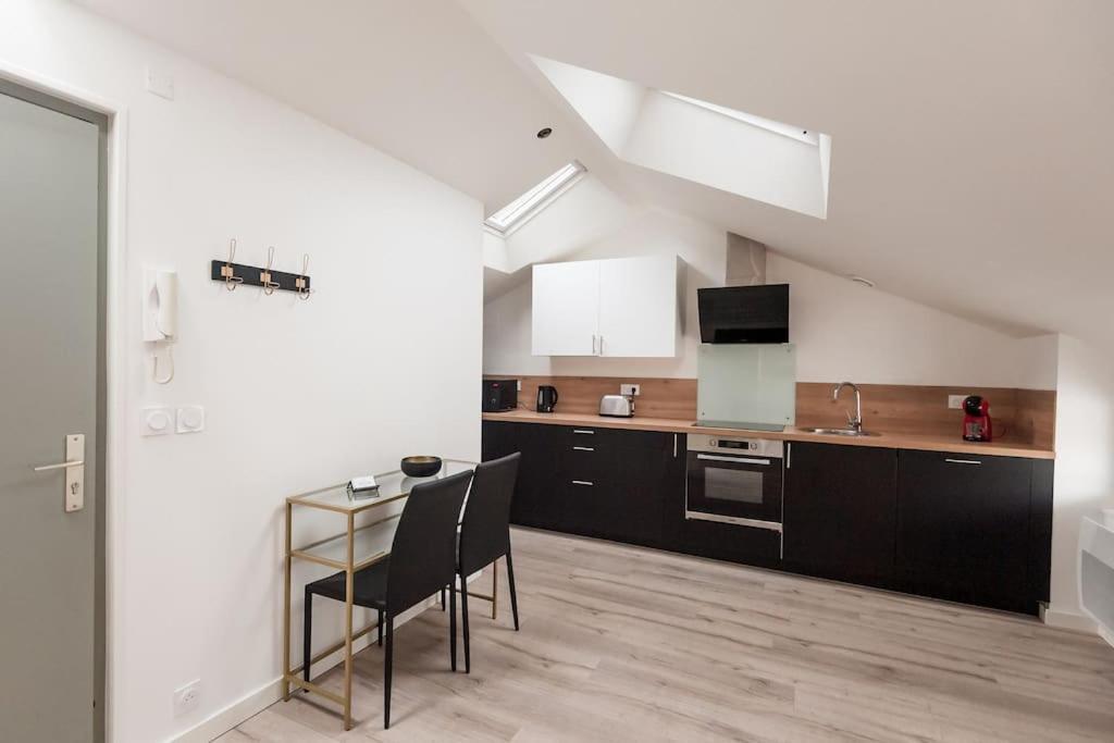 Le Solstice - Apt 60M2 1Ch-4Pers - Appart Hotel 푸아티에 외부 사진